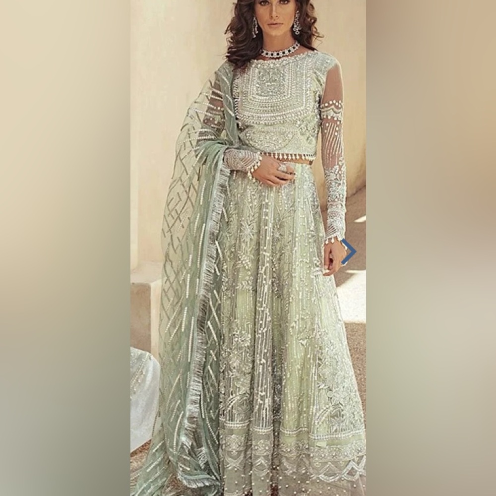 Elegant Long Sleeve Embroidered Dress